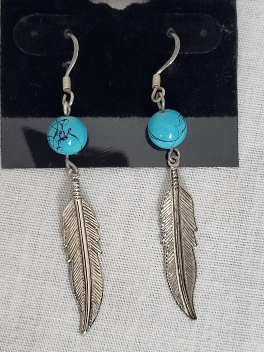 (2) Vintage Earrings Dangle Silver Tone & Blue Beads Feather Southwest Style - Picture 3 of 4